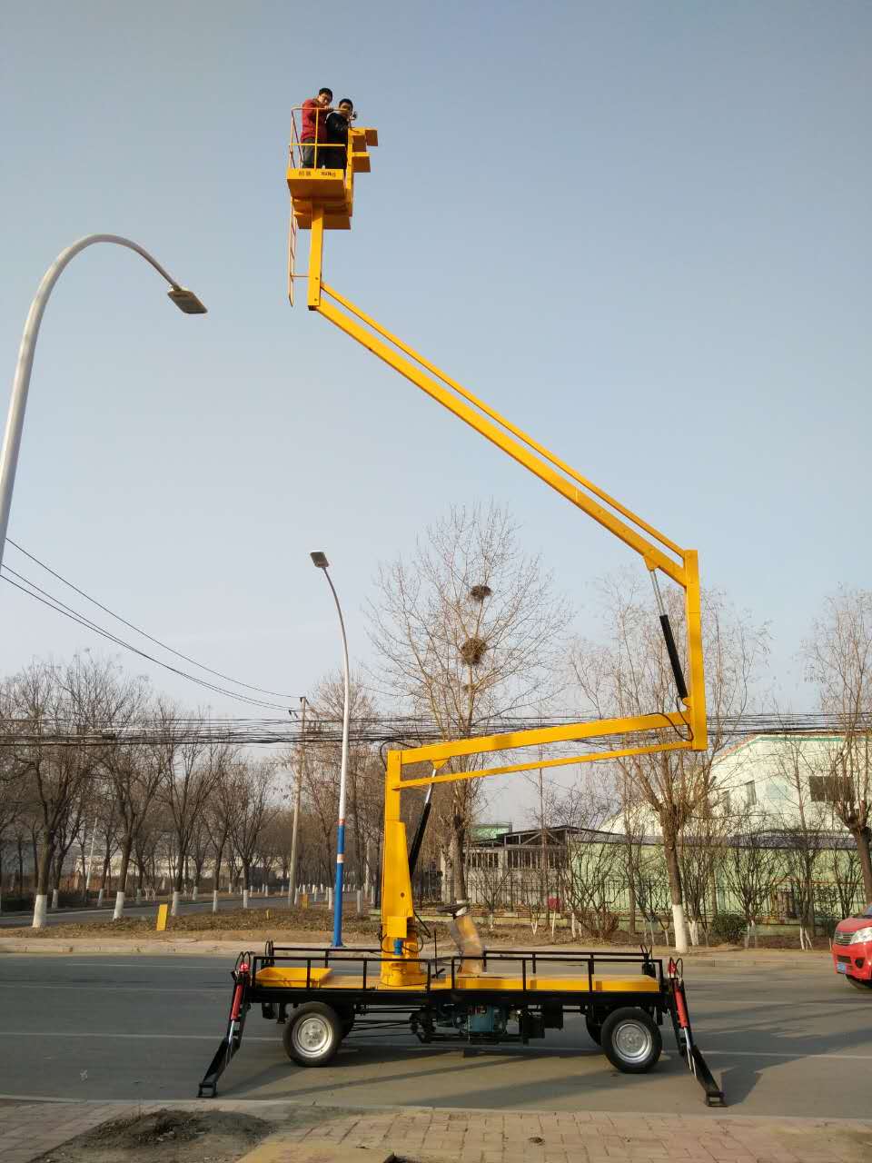 曲臂式升降機 曲臂式升降機